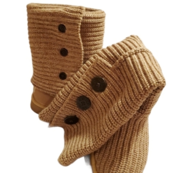 UGG Classic Cardy Knit Boots 5819 Brown Caramel Tan color Sz 9 - Picture 4 of 12